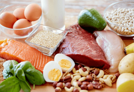Pourquoi avoir une alimentation riche en protéine (environ 25-35%) lors d’une perte de poids